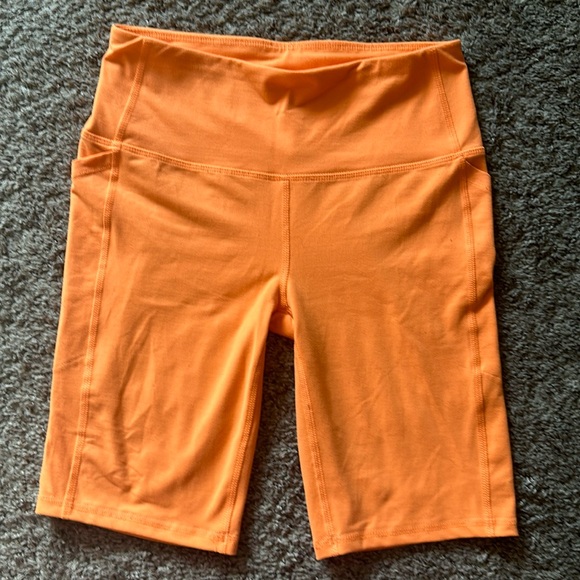 DSG Pants - DSG 8” inseam high rise Biker shorts with pockets